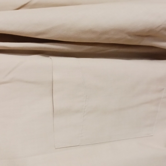 🏷5/25 16-16.5 Wrinkle Free Light Beige Long Sleeve Button Down Dress Box 17 - Picture 6 of 6